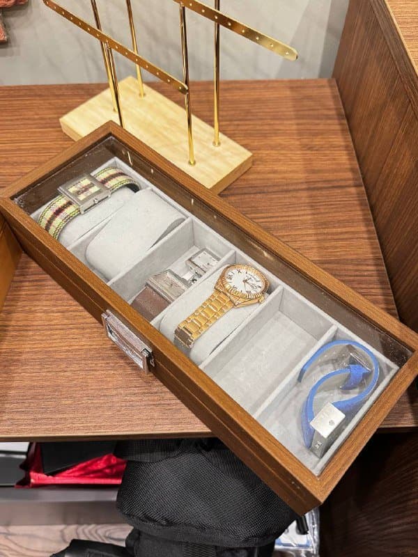 Подставка на 6 пар часов 1