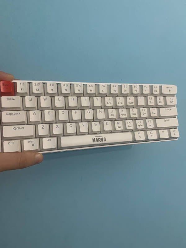 Клавиатура MARVO на красных свичах
