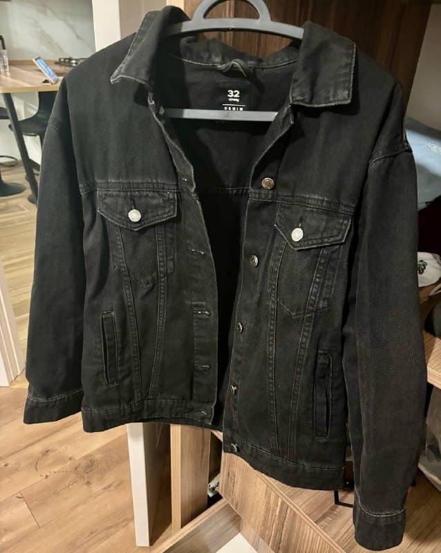 Теплая рубашка, синяя и черная джинсовки, джинсы 3