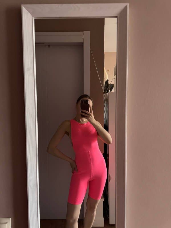 спортивная кофта puma, кофточка с мехом, розовый комбинезон, костюм znwr, спортивная кофточка adidas, юбка, боксерские шорты 3