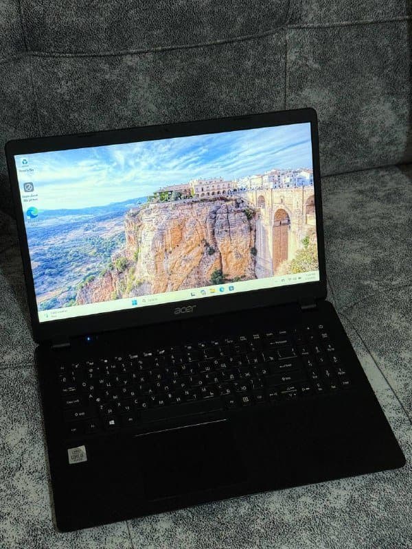 Ноутбук Acer i5 10th 16GB 1TB SSD Full HD 1