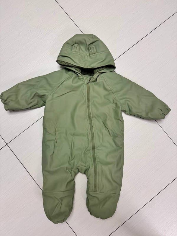 осенний комбинезон, зимняя куртка 80-86 см
