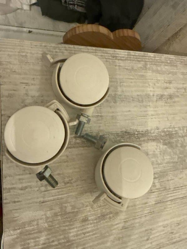 Колеса для кроватки детской