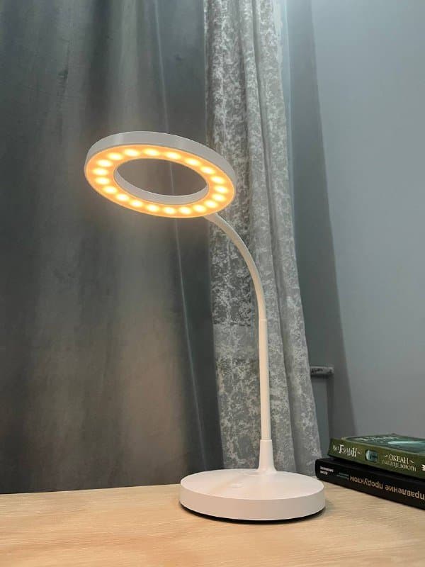 Диодная лампа Miniso с USB зарядкой 1