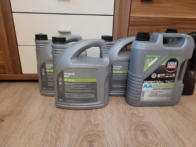 Моторное масло Liqui Moly и Repsol 5 литров