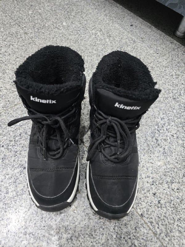 Водоотталкивающие теплые ботинки 36 размер