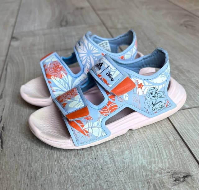 Сандали Adidas размер 23