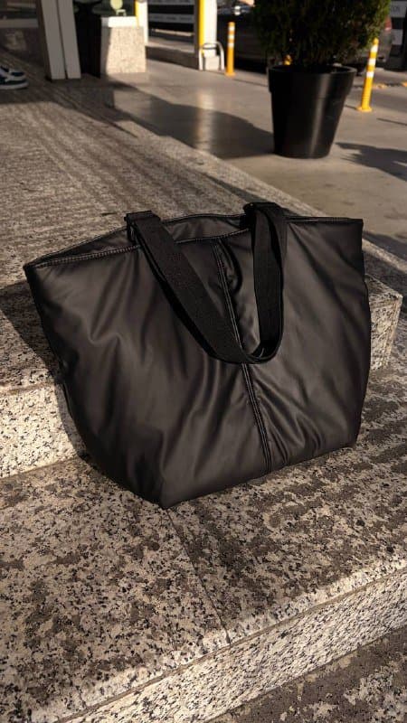 сумка OYSHO черная водоотталкивающая