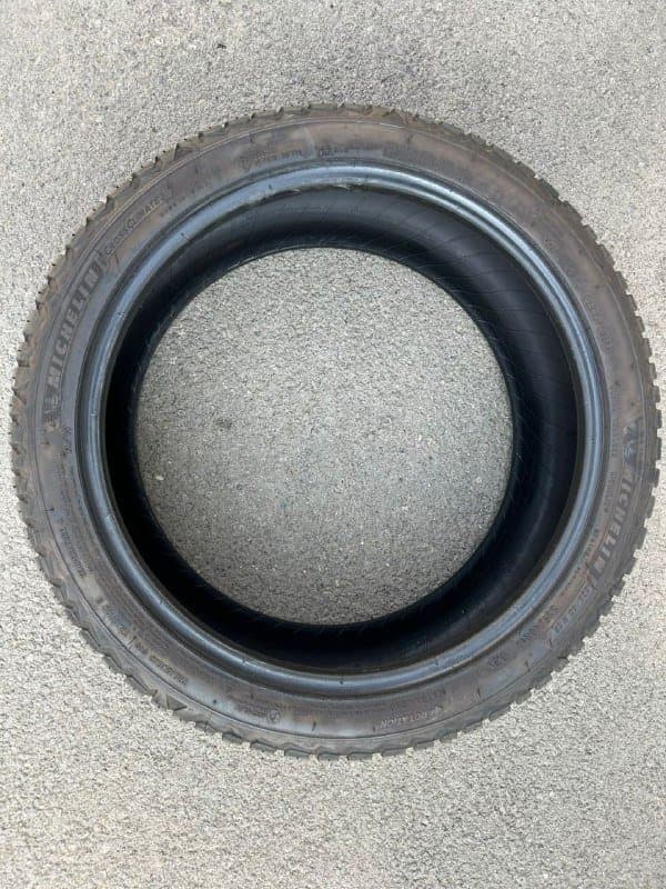 Шины Cross Climate Michelin 225/40 R18 M+S 2 шт. 2