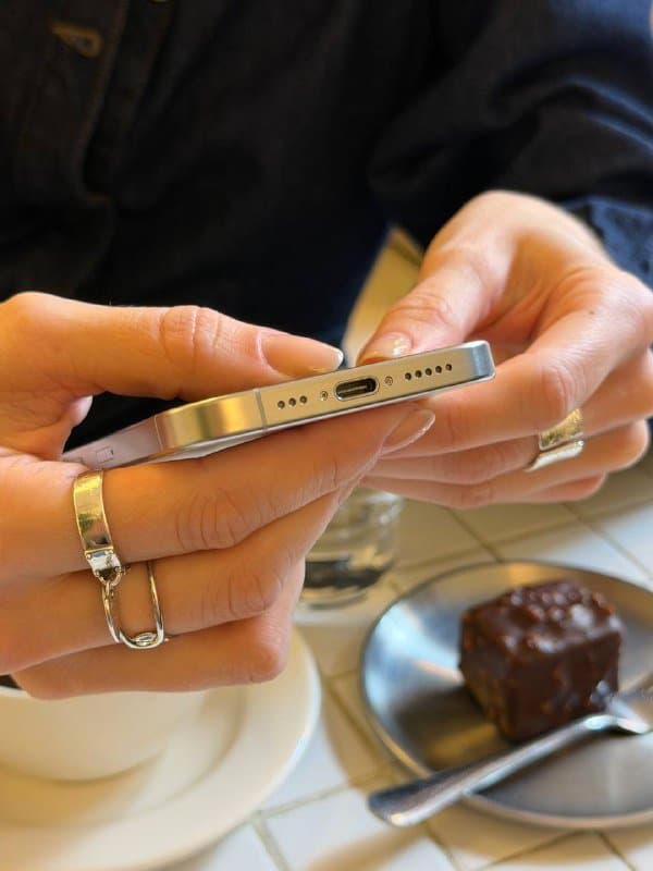 IPhone 15 Pro 256 белый 5