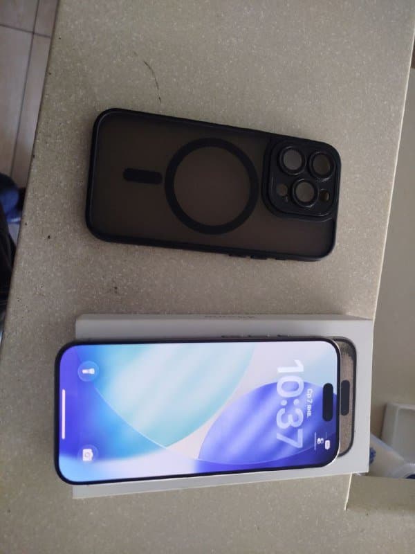 Iphone 15 pro 256 гб 5