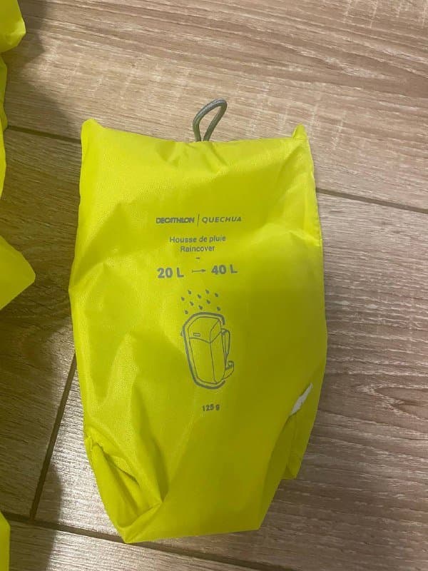 Туристическое снаряжение, карабины, веревки, рюкзак, палки, шлем