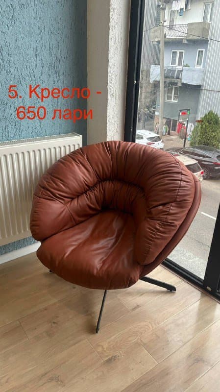 Столы, стулья, офисные и мягкие кресла, вешалка 5