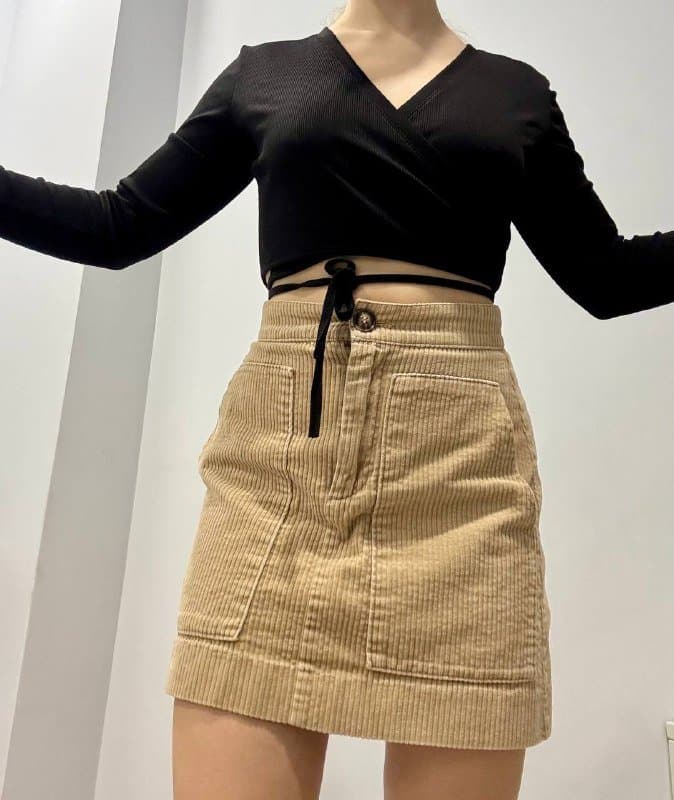 вельветовая юбка, рубашка, кофта, красные брюки 4