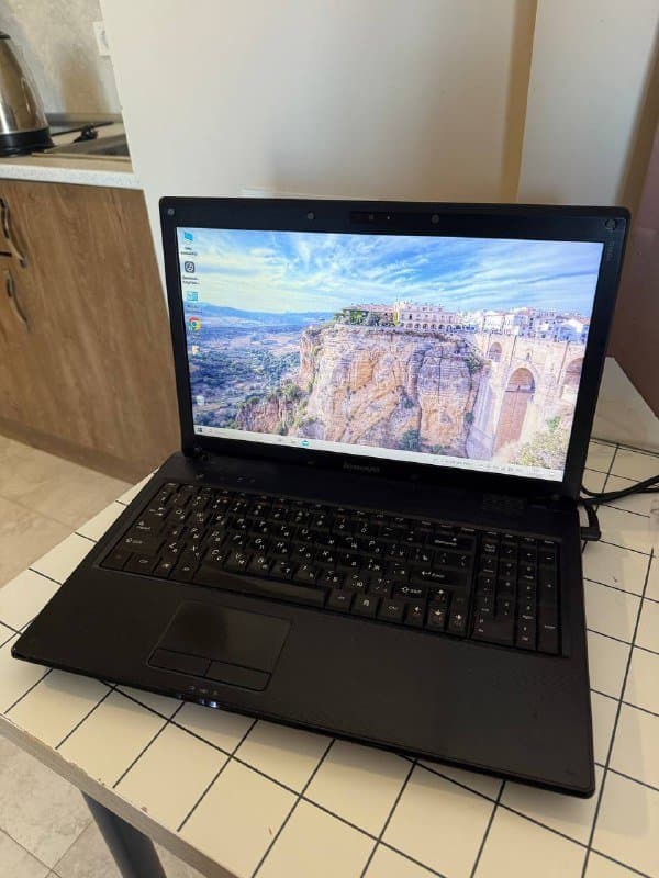 Acer Aspire E5-531G ноутбук с неработающей клавиатурой