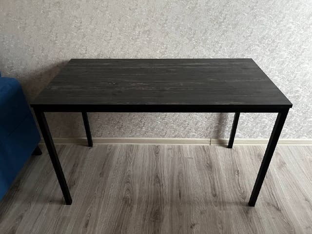 стол черного цвета 120х60х75
