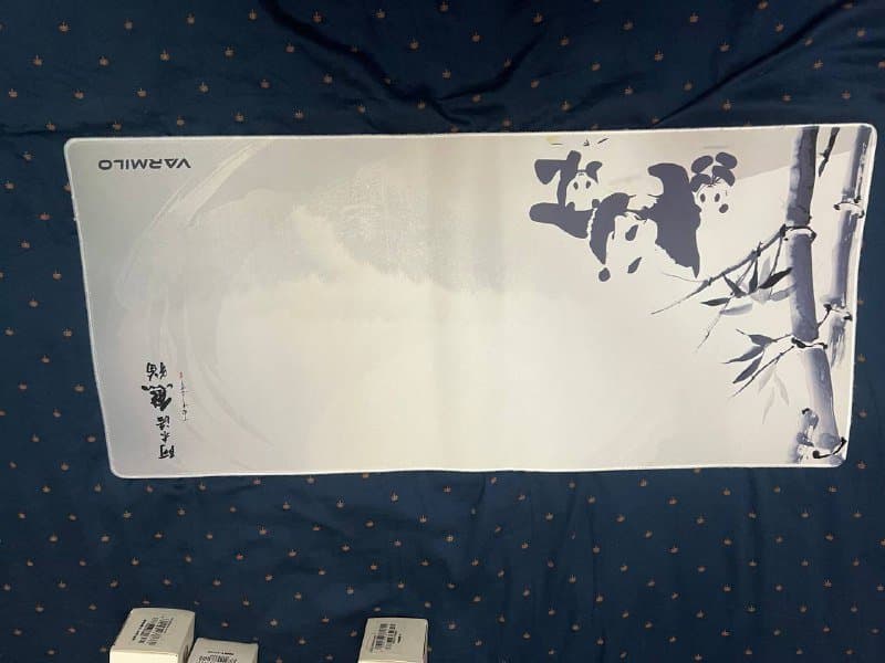 Механическая клавиатура Logitech G PRO X, игровые коврики Varmilo 2