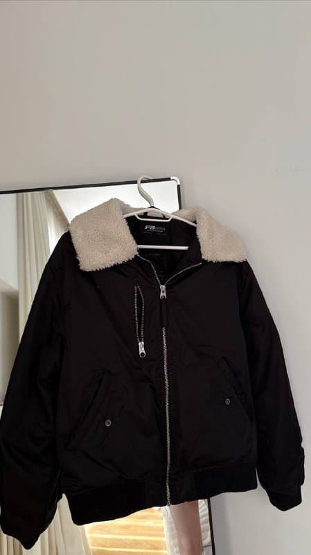 Куртка бомбер New Yorker, меховая куртка Bershka 1