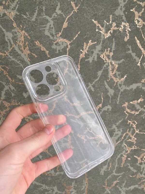 Чехол на iPhone 15 Pro