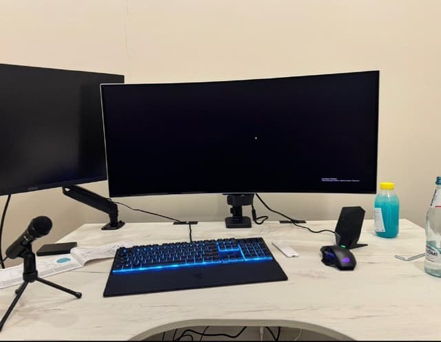 Игровой монитор Samsung Odyssey G8 OLED 34 дюйма