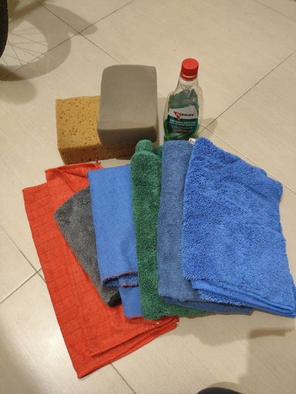 Комплект тряпок и губок для ухода за авто, шампунь-концентрат