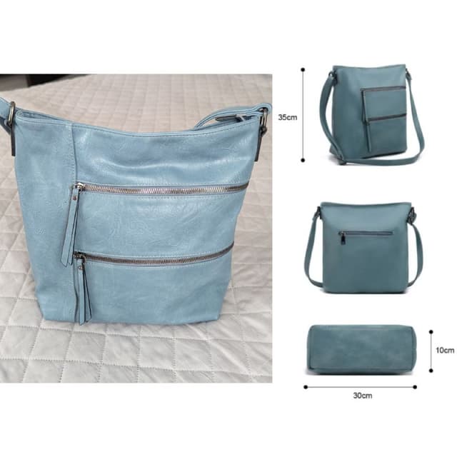 Женская сумка голубого цвета