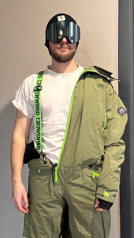 Сноубордические комбинезон, куртка, перчатки 4