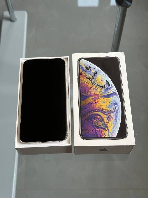 iPhone Xs Max 64gb 4