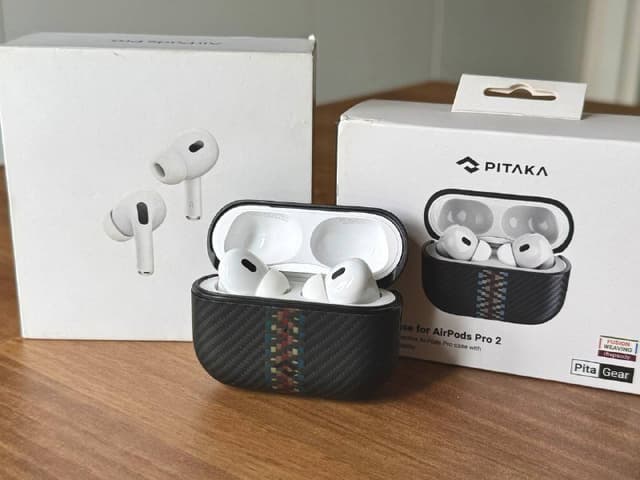 Apple AirPods Pro 2 Type-C с чехлом PITAKA MagEZ