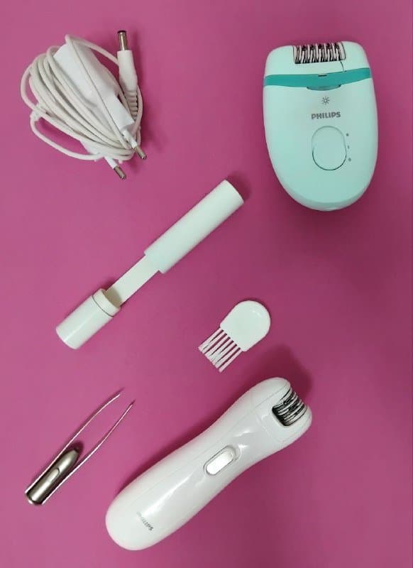 Комплект эпиляторов Philips с зарядным устройством и аксессуарами