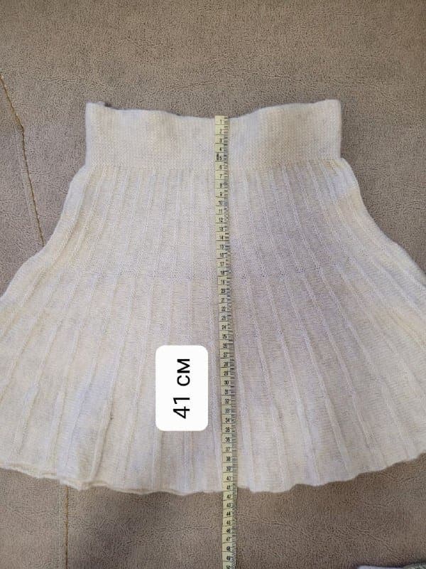 Женский костюм из шерсти 2