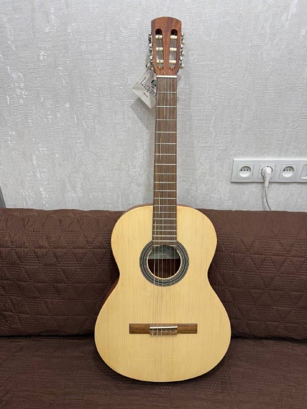 Классическая гитара LAQANT HERITAGE 1