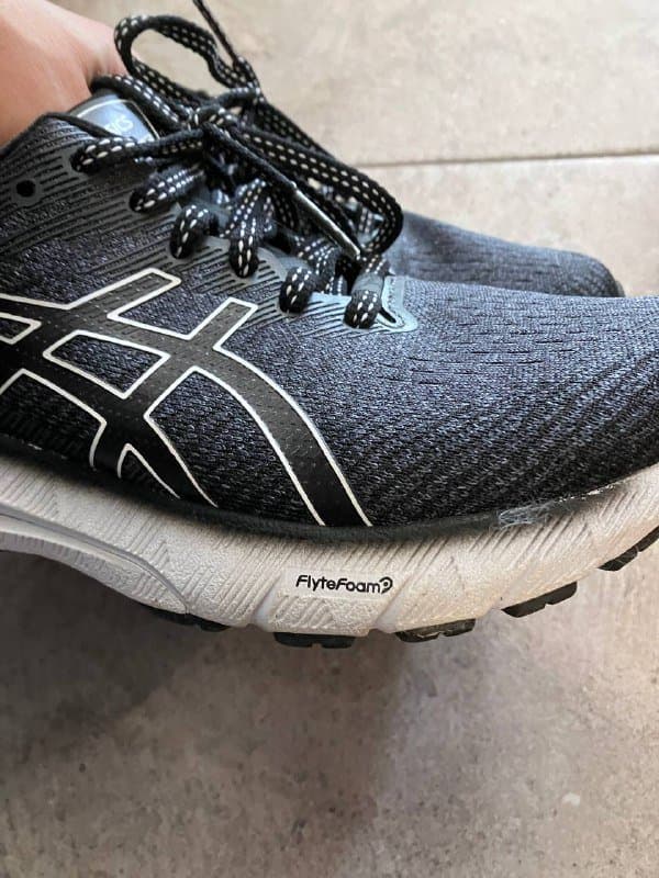 Беговые кроссовки Asics размер 37,5 6