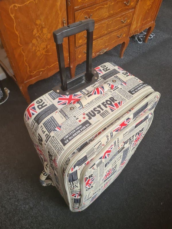 Большой чемодан 1