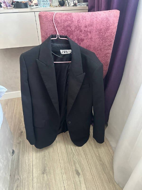 пиджак, платья, футболки, худи, комплекты пижам