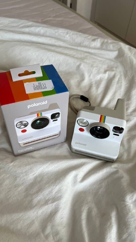 Polaroid Now моментальная камера 1