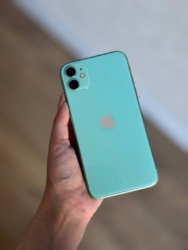 iPhone 11 черный 64GB, iPhone 11 зеленый 64GB 2