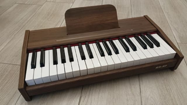 Синтезатор пианино на 3 октавы