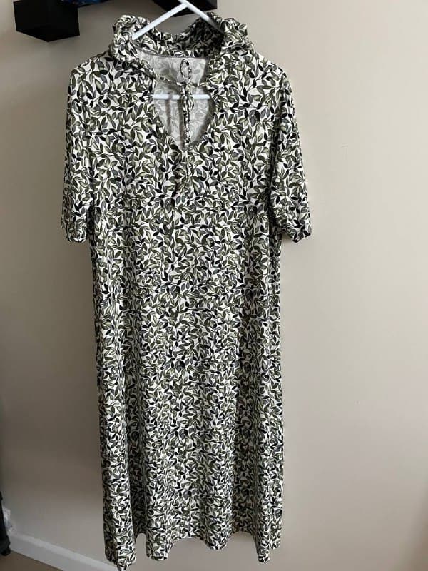 Платье, футболка, юбка, сарафан, блуза женская