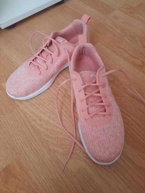 Кроссовки asics женские