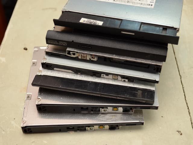 Дисководы для ноутбуков SATA DVD-RW