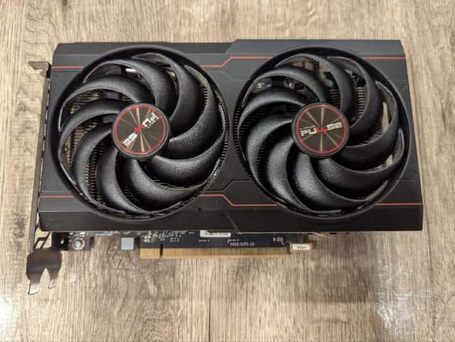 Видеокарты Sapphire Pulse AMD Radeon RX 6600 8GB, RX 580 4GB