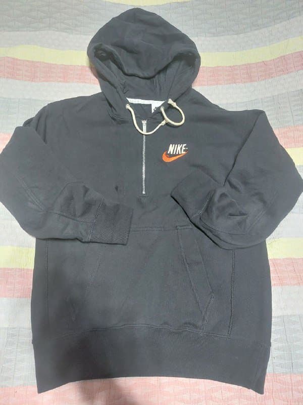 Толстовки Nike и Tommy Hilfiger, размер Small, свободного покроя 2