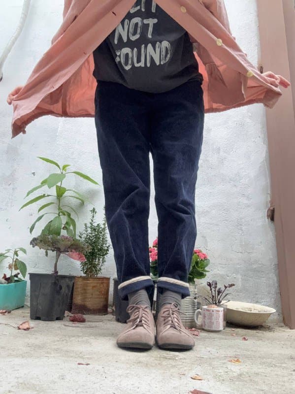 Обувь, вещи и колонка 4