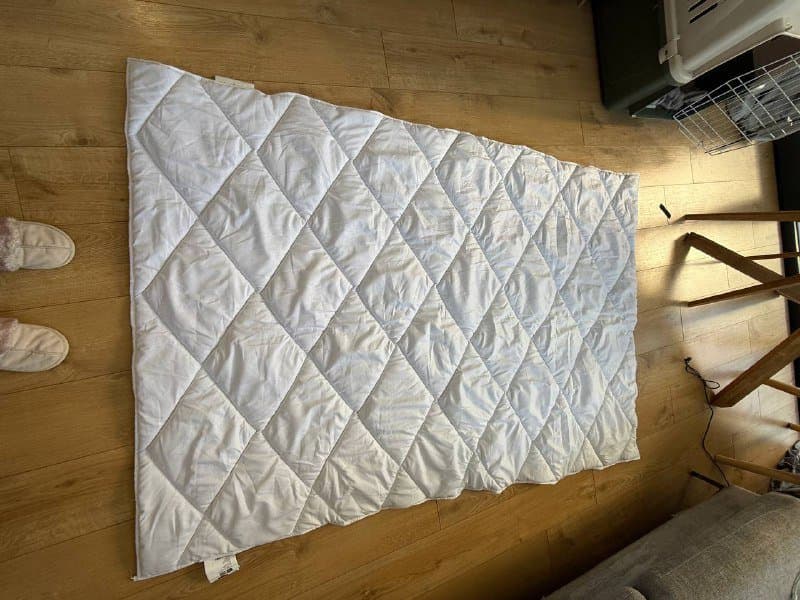 2 одеяла, простыня и наволочка 1