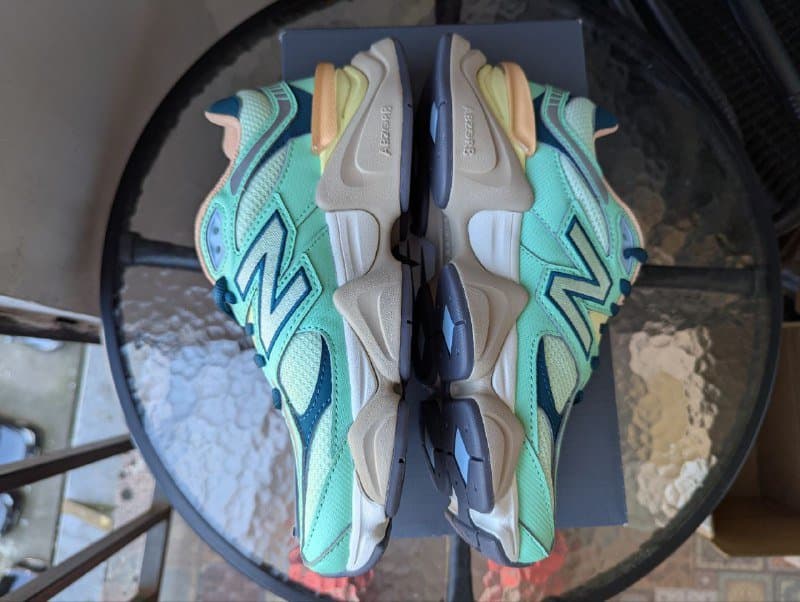 женские кроссовки New Balance 9060 3