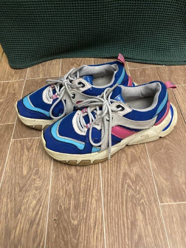 ботинки Woden, кроссовки Nike Revolution, Stradivarius, кеды Converse 3