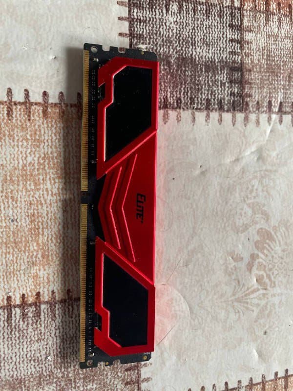 Оперативная память DDR4 Teamgroup 16GB 3200 2