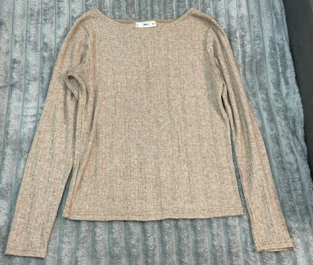 Лонгслив Mango с ажурным узором бежевый размер M