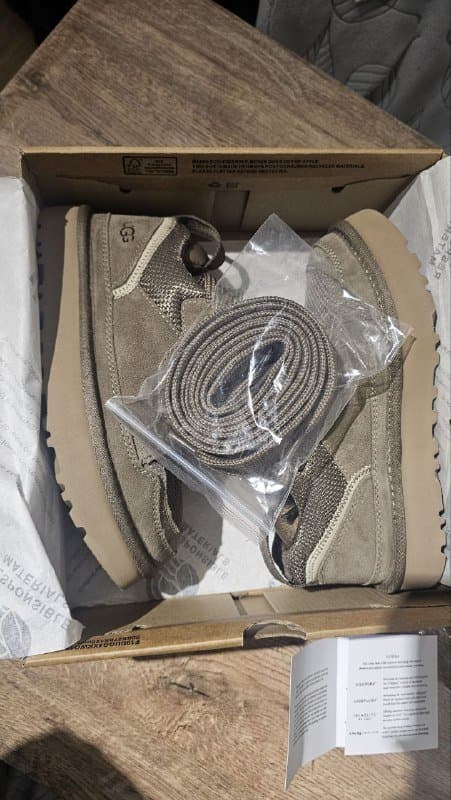 Новые теплые ботинки зимние кроссовки 36 размер 7